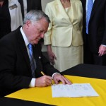 Gov. Deal signs House Bill 188, the Veterans Licensure Bill