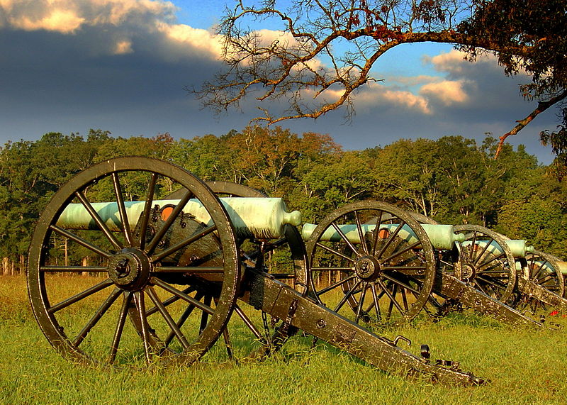 800px-Cannon_Row Chickamauga