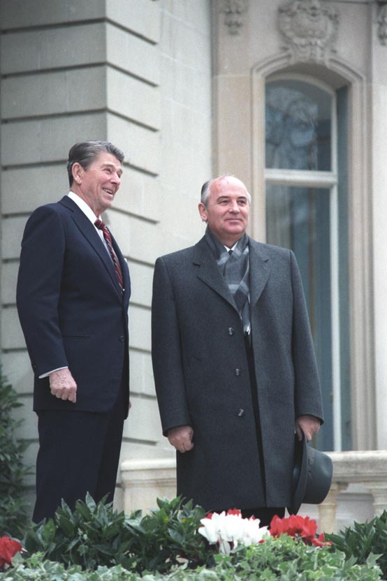 Reagan Gorbachev 11191985
