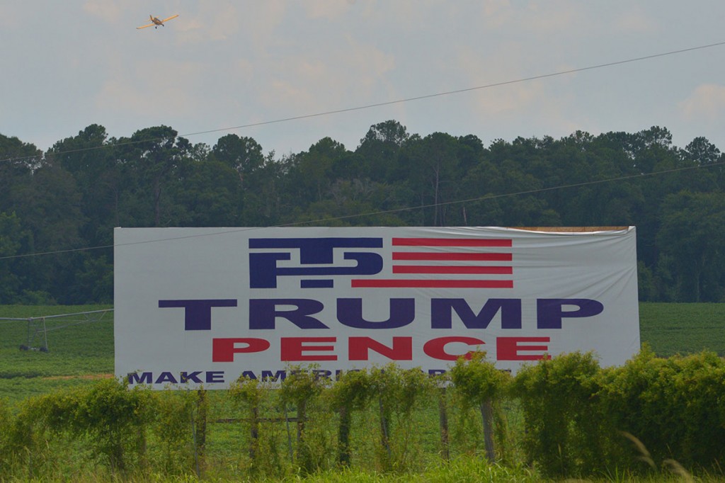 Trump Pence Sign